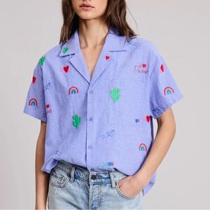 FLAT WHITE Taylor Woven Short sleeve embroidered Shirt Size XS/S Je T’aime